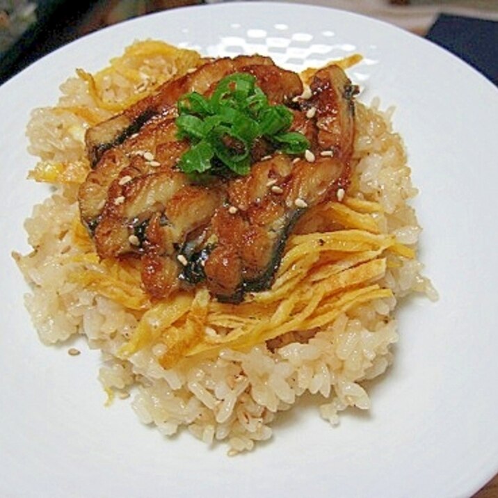 付属のタレで 簡単 ごまが香る♪ひつまぶし☆